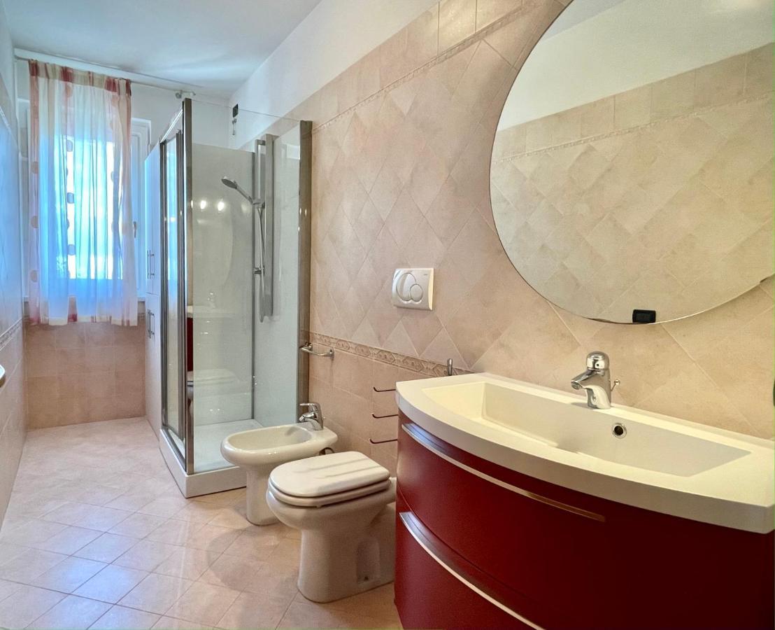 Sunset Boutique Apartment Marina di Massa Exterior foto